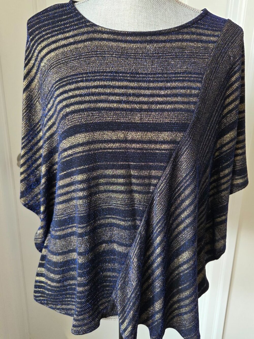 Laura Petites metallic black blue gold wide sleeve top size small